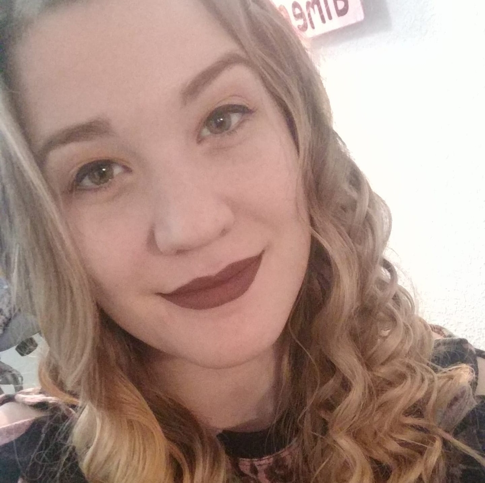 Meet your Posher, Aimee